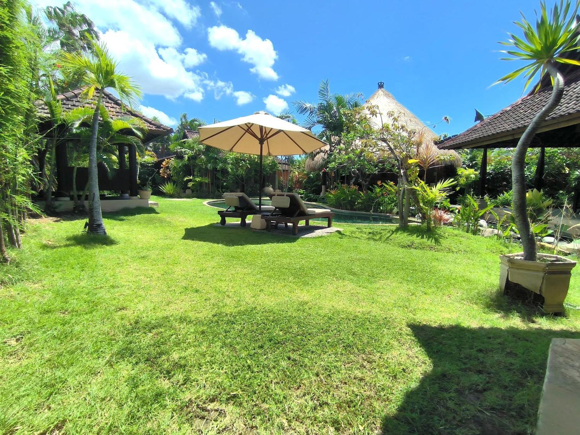 Villa Plawa Asri Seminyak Kültér fotó